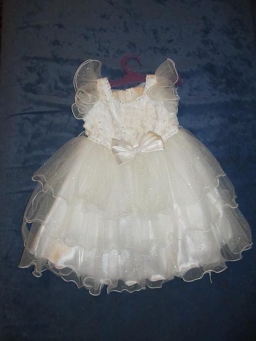 Святкова сукня для маленької принцеси, розмір 86/92
