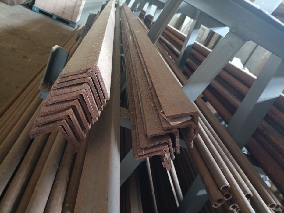 Металлопрокат уголок труба 32, 40, 50, 89 швеллер