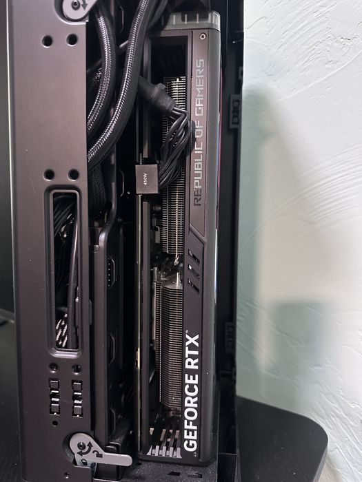 Asus ROG Rtx 4070 ti