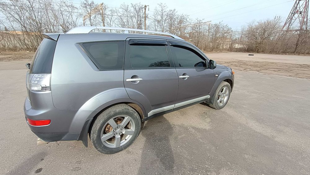 Mitsubishi Outlander 2008