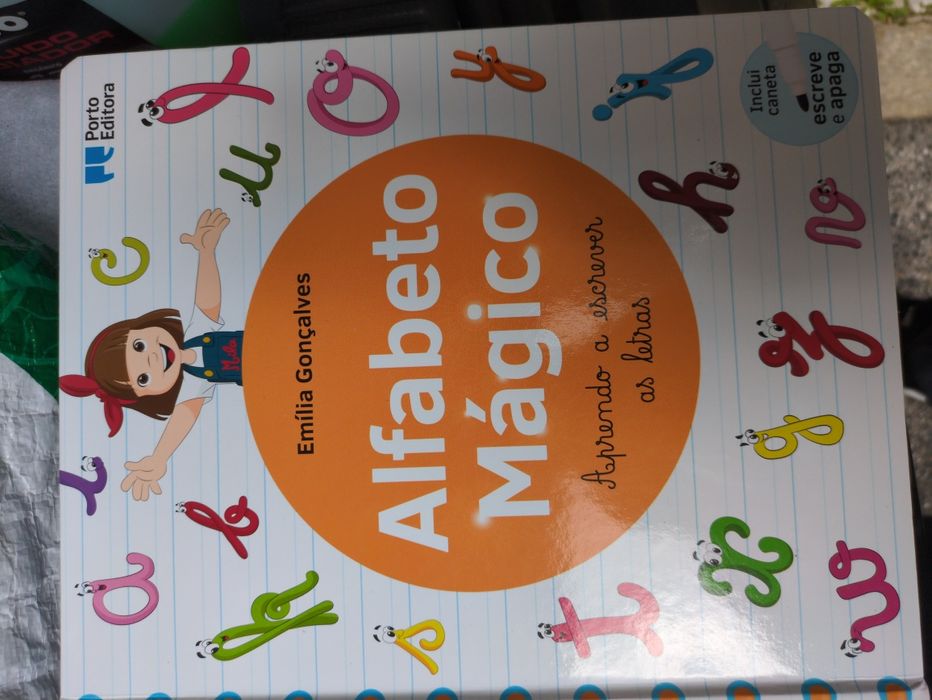 Alfabeto Mágico de Emília Gonçalves