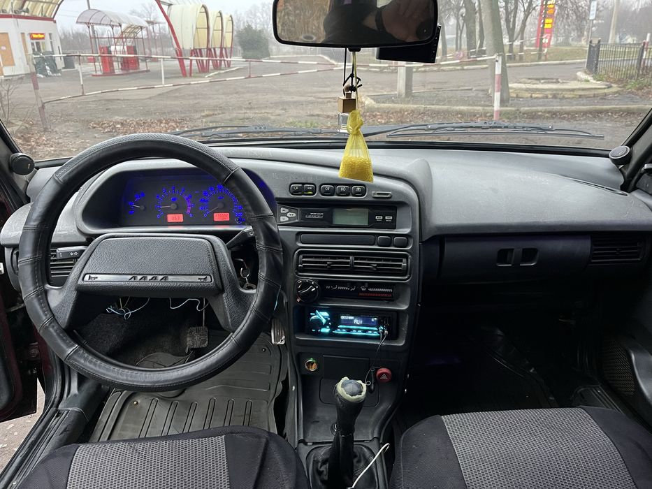 Продам отличную машину на полном ходу