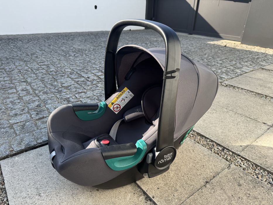 Britax Römer Baby-Safe 3 i-Size