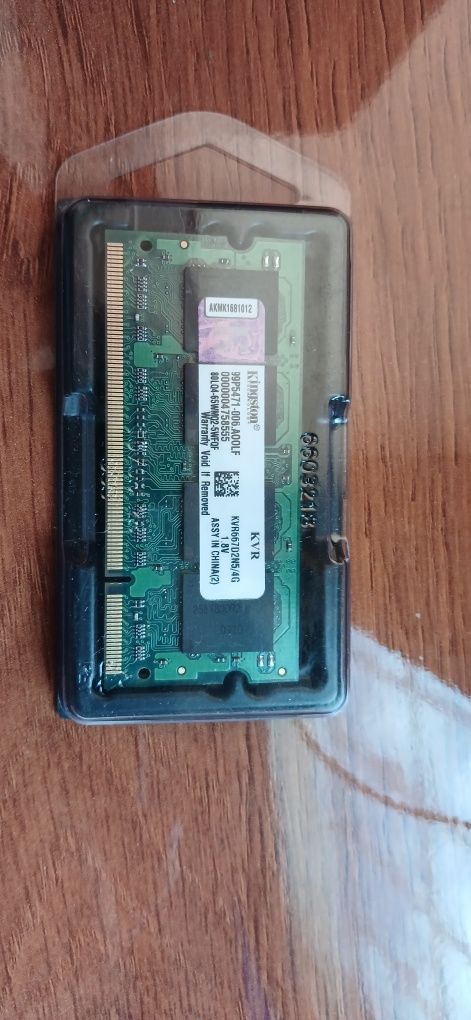 ОЗУ  Одной планкой DDR2 4Гб  для ноутбука