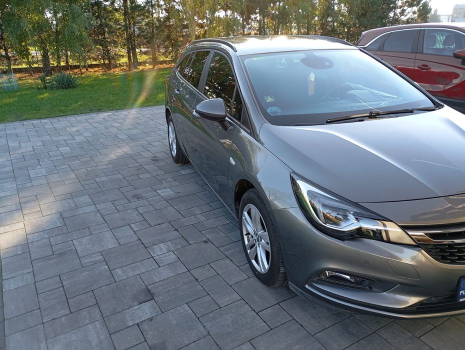 Opel Astra 2018r