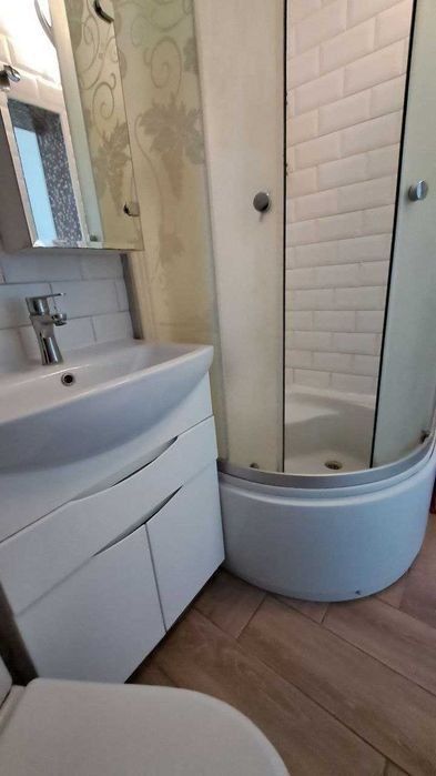 Оренда кімнати в приватному 2 кімнатної будинку,для дівчини