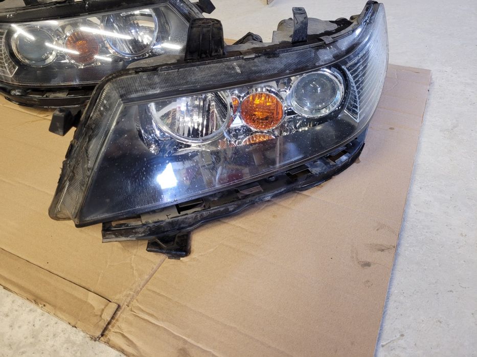 Lampy honda Accord 7 xenon reflektory Accord ksenon