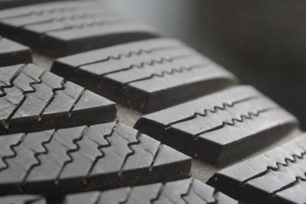 225/55/17 Continental WinterContact TS 850 P SSR RSC MOE 225/55 R17
