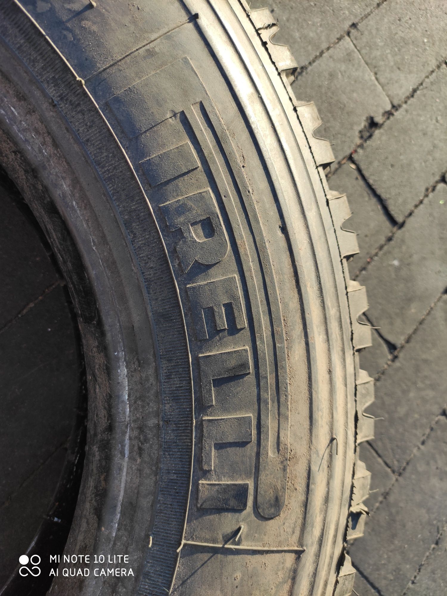 8R17.5 Pirelli MS