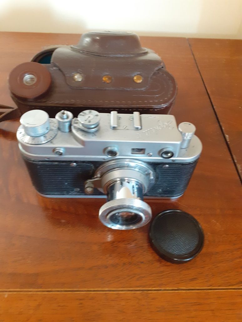 Zabytkowy aparat kolekcjonerski Zorka C