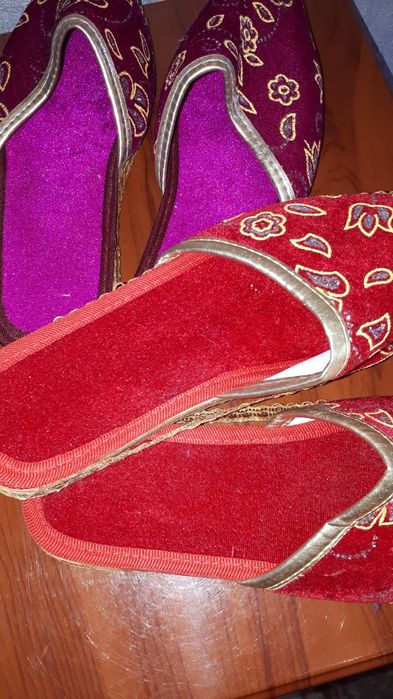 Сувенирные тапочки из Турции