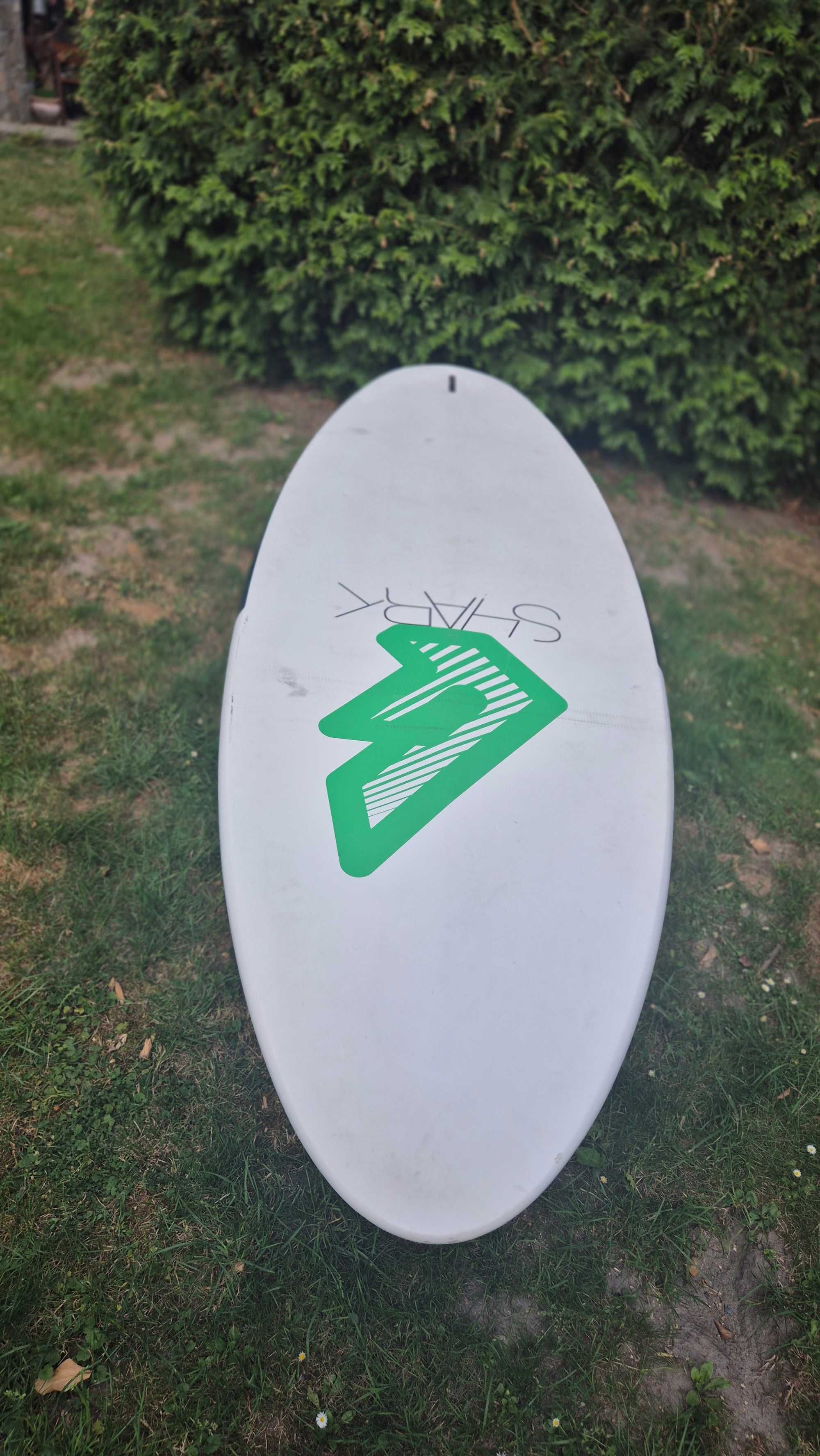 Deska Fanatic Shark 135L HRS Stan idealny strapy i fin