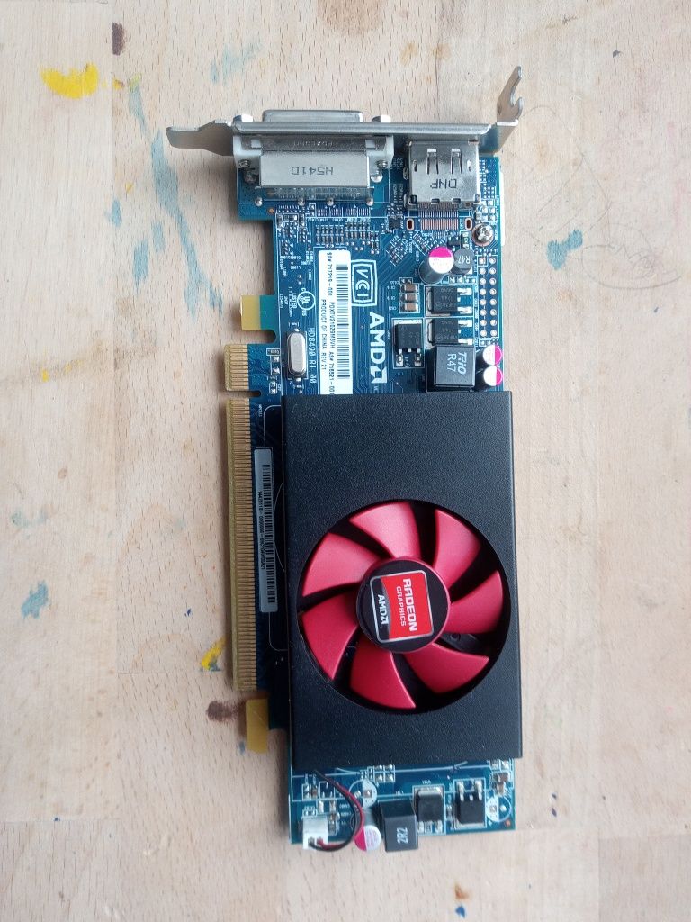 AMD Radeon HD 8490 1gb