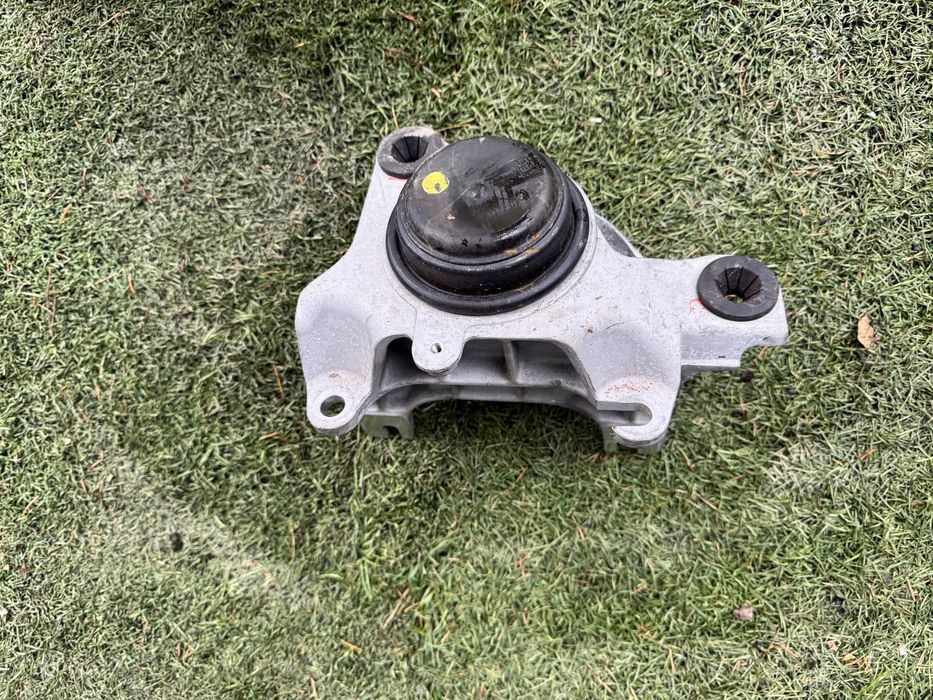 112213461R ŁAPA MOCOWANIE SILNIKA RENAULT ESPACE V