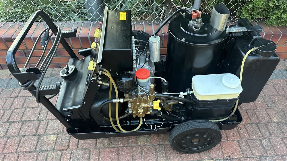Myjka ciśnieniowa Karcher HDS 755 gorąca woda 230V Super stan Jak nowa