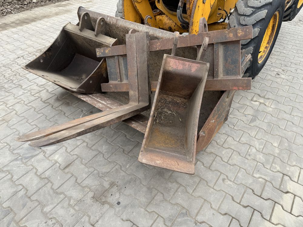 Koparko ładowarka JCB 2 cx z osprzętem