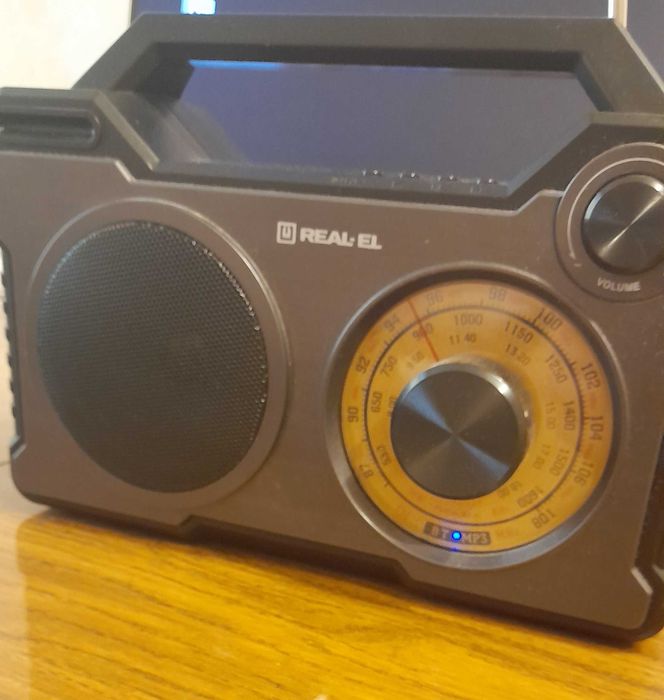 колонка BT, радиоприемник Real-El X-703 новый