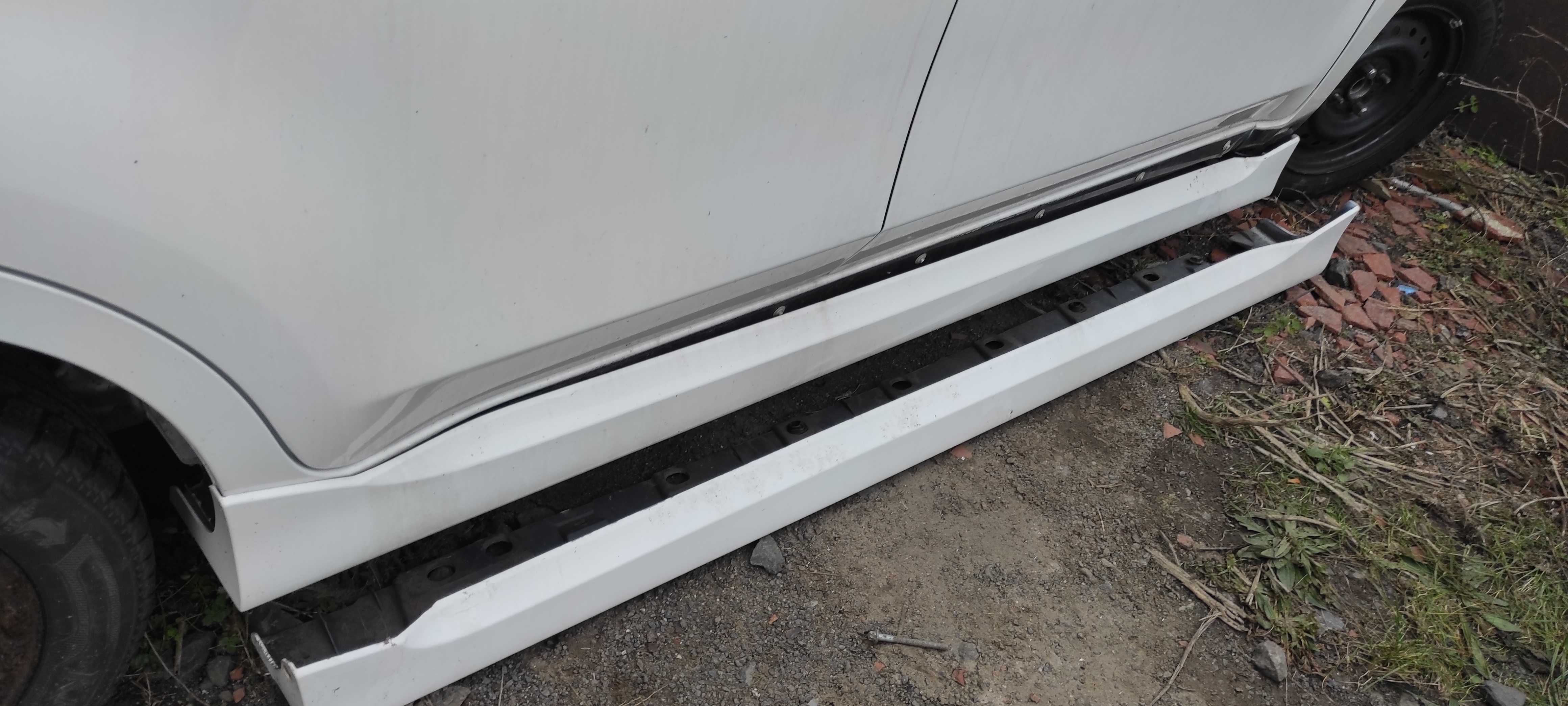daihatsu materia listwa progowa lewa