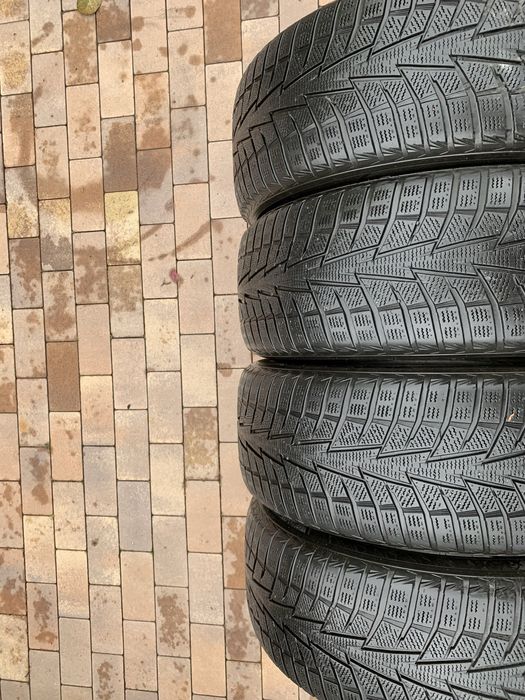 Зимові шини(резина) 235/55 R19 “HANKOOK” Winter I*Cept X - 4шт.