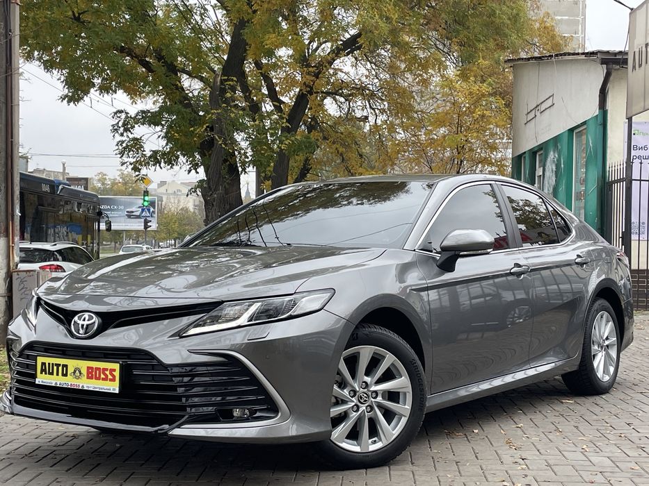 Toyota Camry 2023 року , офіційна