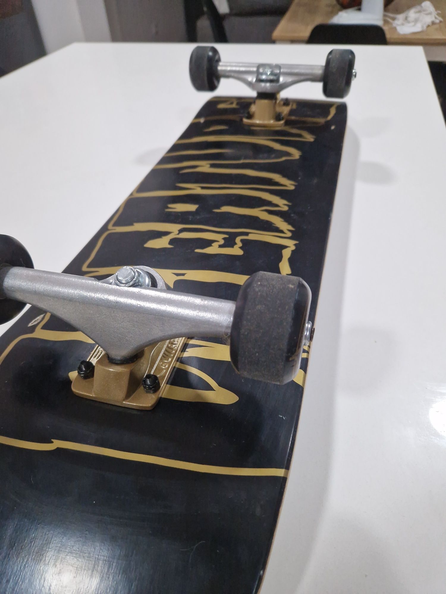 Skateboard Creature 8.25"