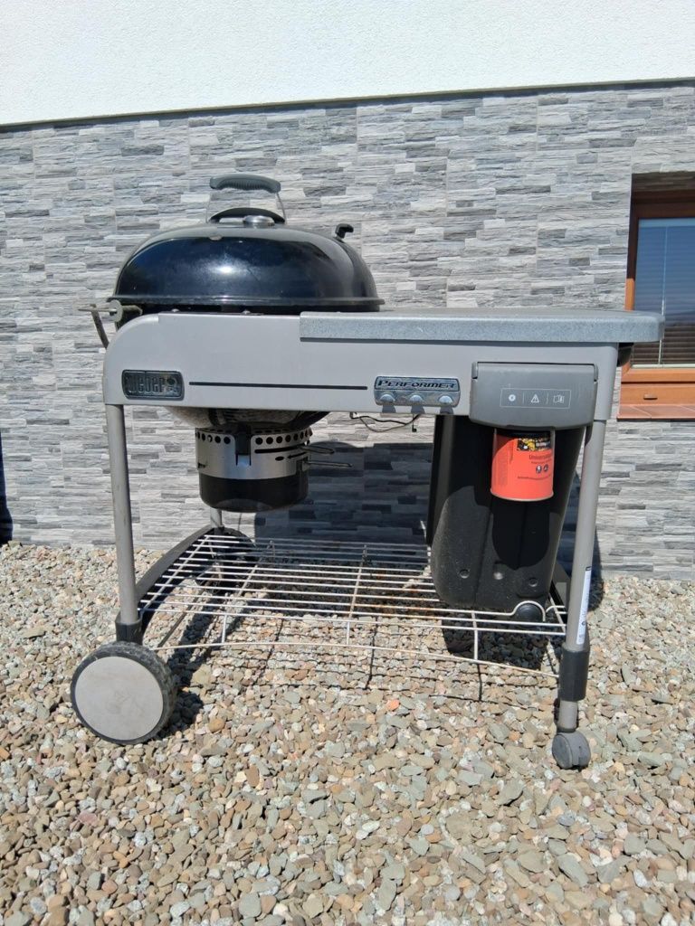 Weber grill gazowo węglowy