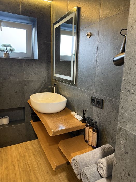 Оренда будинку з басейном та чаном, подобово, почасово