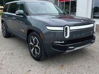 Rivian  R1S Adventure 2023