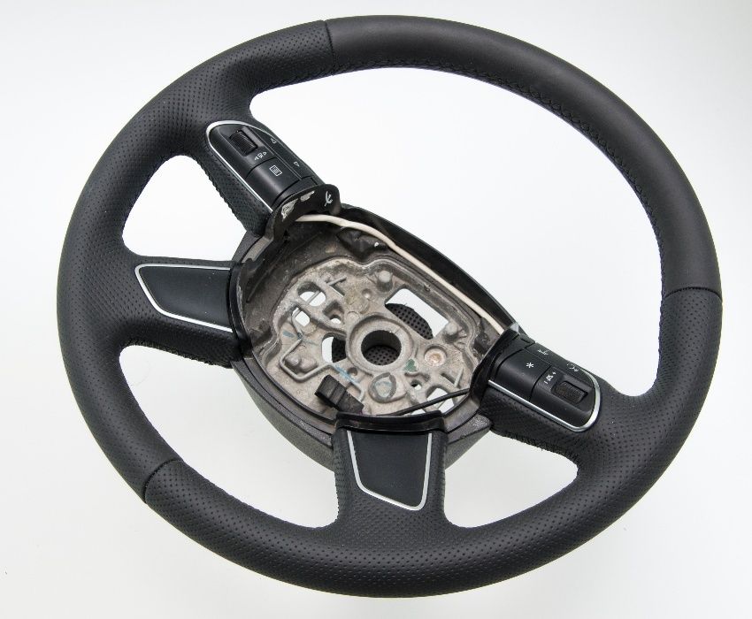 Kierownica Audi A8 D4 od 2010-OBSZYTA NOWĄ SKÓRĄ - PFIcarStyling