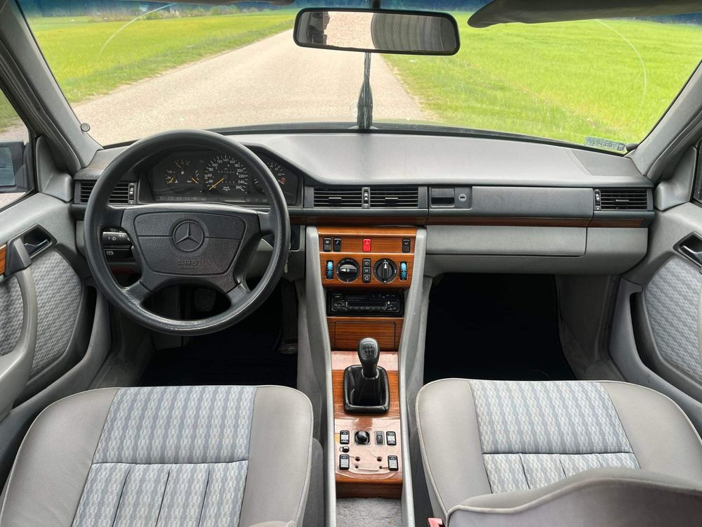 Mercedes W124 2.8 R6 197KM 1992r benzyna klima, elek. szyby i lusterka
