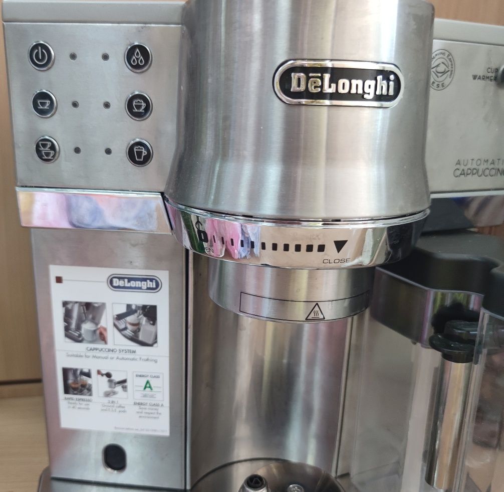 Ціна знижена!Кофеварка DeLonghi EC 850.M