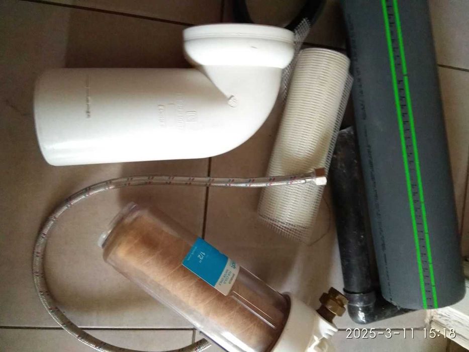 для строителя - венчик - насадка , ножовка и другие