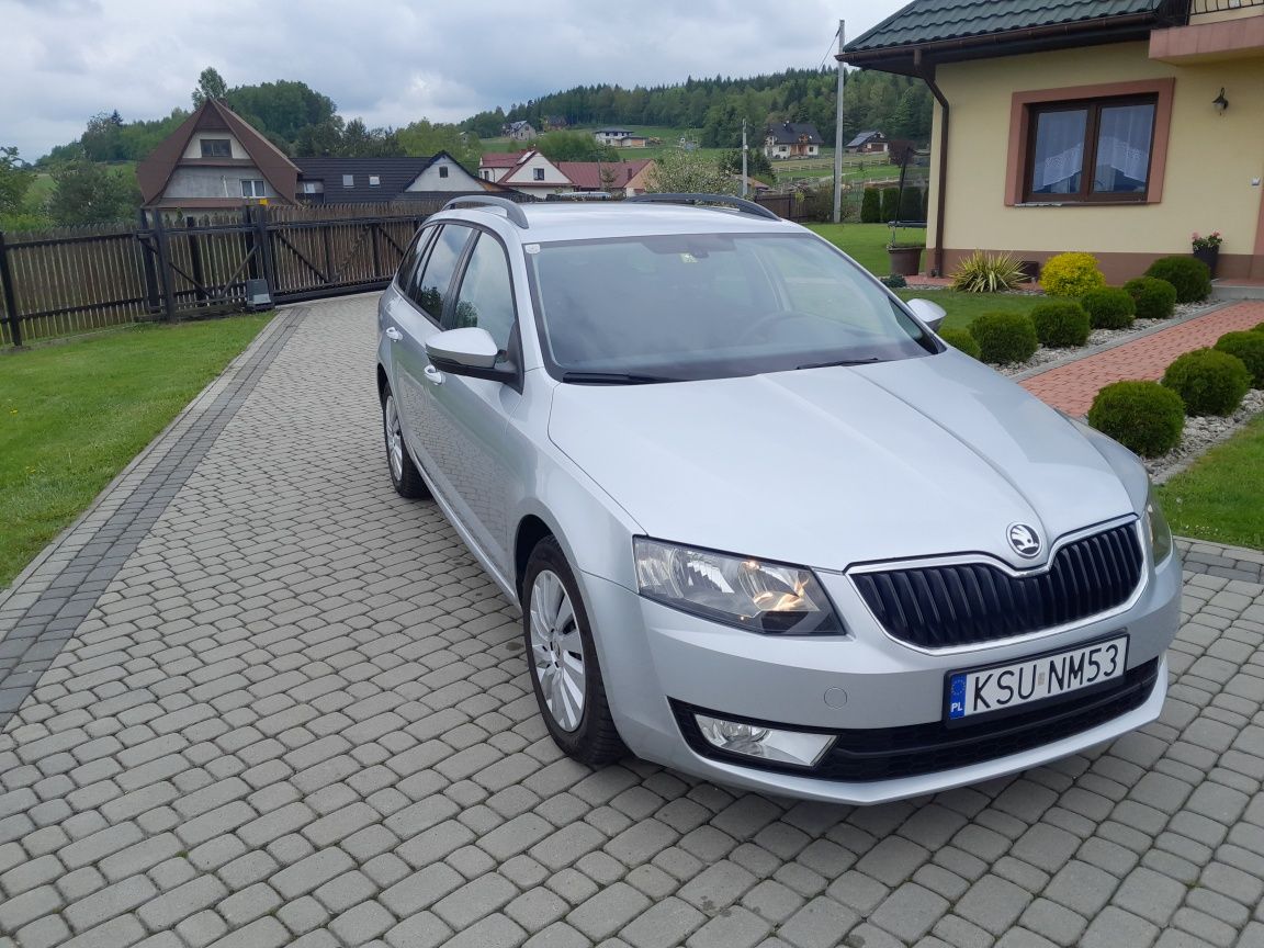 Skoda Octavia kombi 1.6 Tdi DSG 105km.