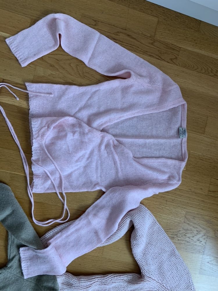 Pollover Zara castanho e Benetton Rosa