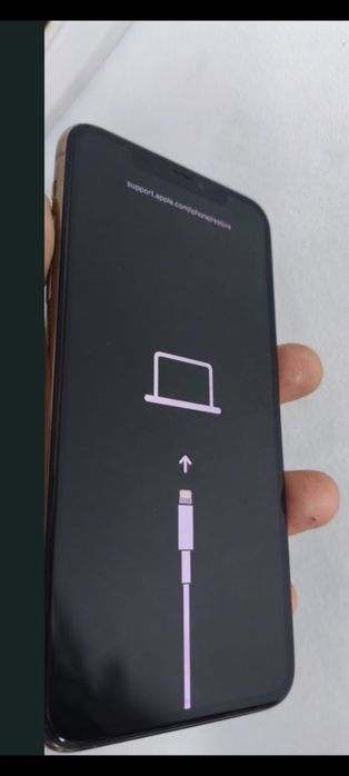 iPhone 11 pro max 512 торга нет