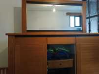 Vendo aparador com espelho e mesa extensível
