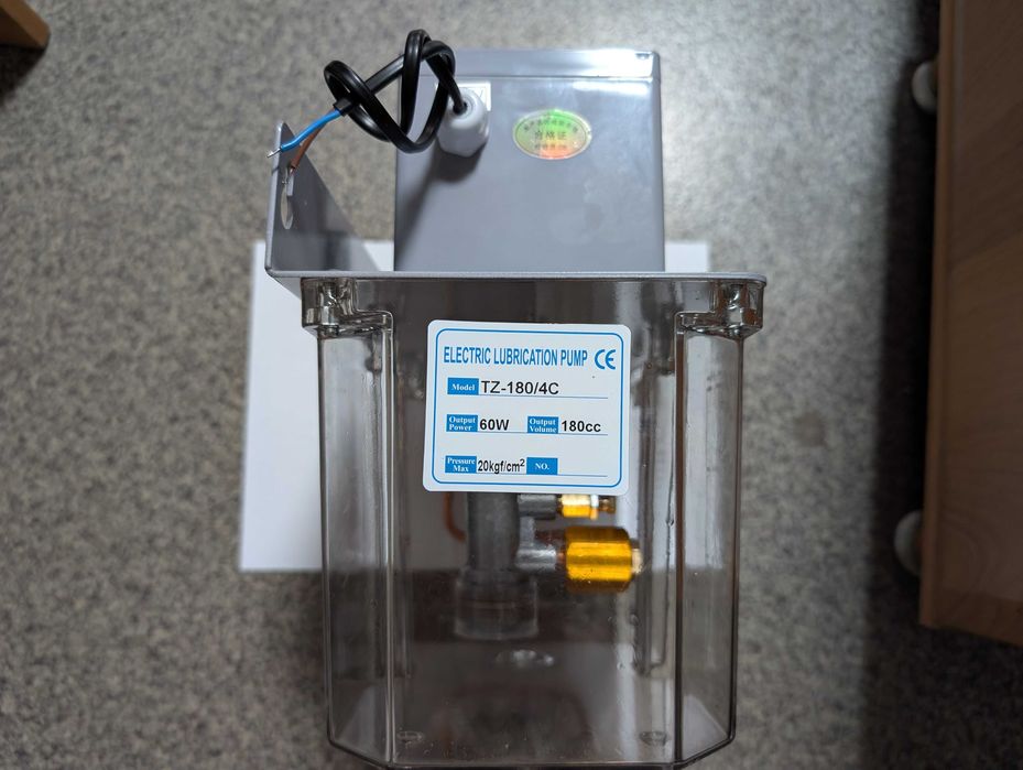 Автоматична змащувальна станція 4л. Автоматична система подачі мастила