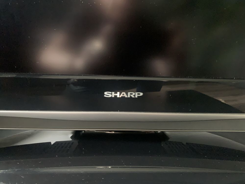 Telewizor Sharp czarny