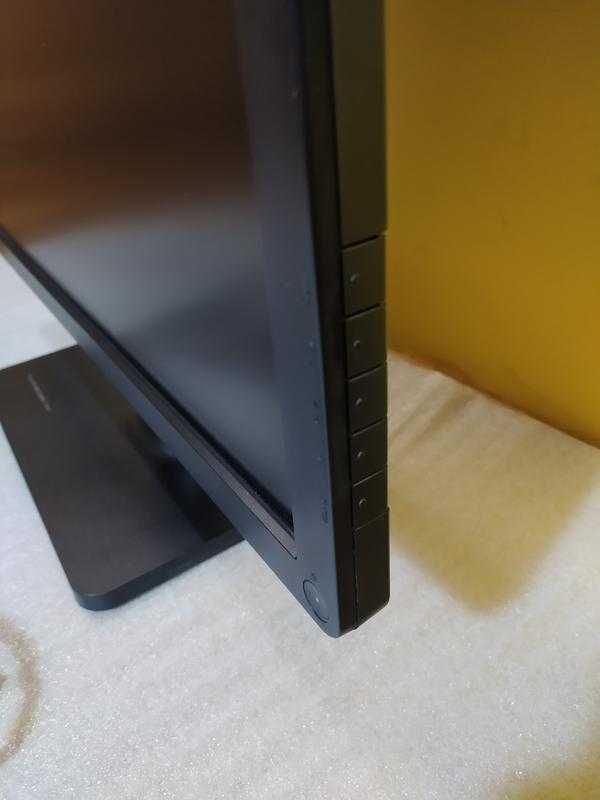 Монітор BenQ V2410 Eco 24 "