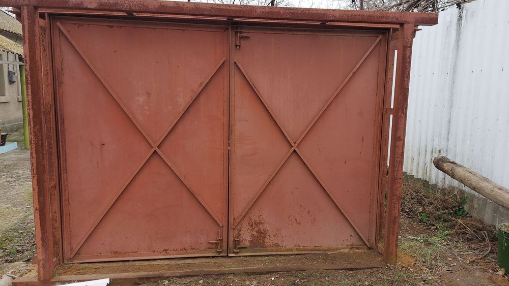 Ворота гаражні распашні НЕДОРОГО