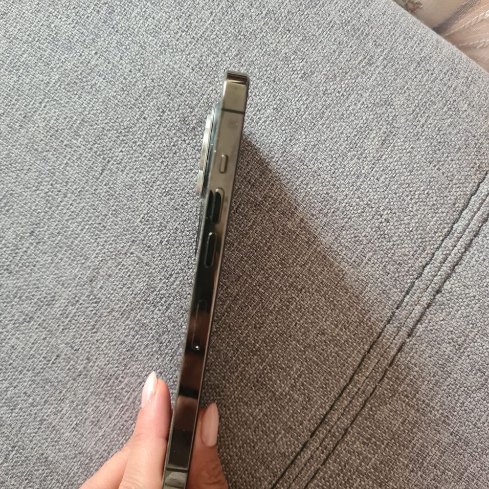 Iphone 13 pro bem estimado