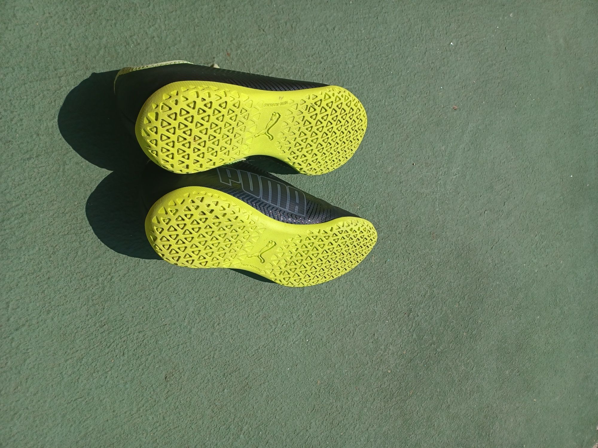 Sapatilhas Puma futsal criança 34.5 ótimo estado