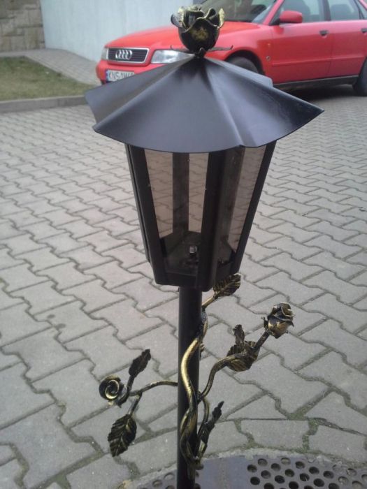 Lampa kuta stojąca stylowa