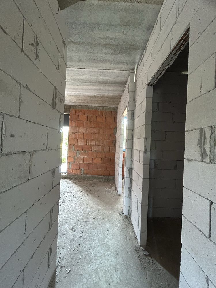 Продаю   СВІЙ котедж  Загорська (магазин. Ківі.)  Забудовник