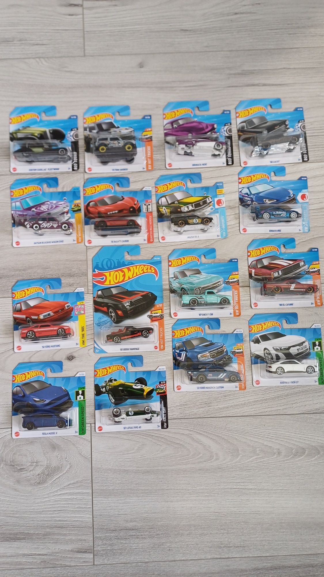 Autka Hot wheels