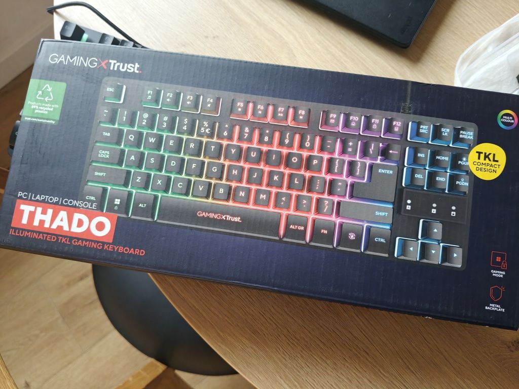 Klawiatura tkl gamingkaybord trust podświetlana jak nowa