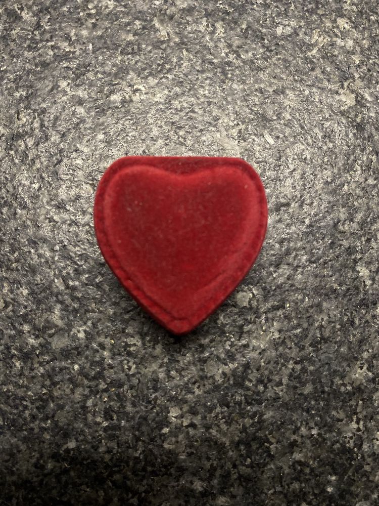 Pierścionek z żółtego złota z diamentami - 0,15 ct - próba 585