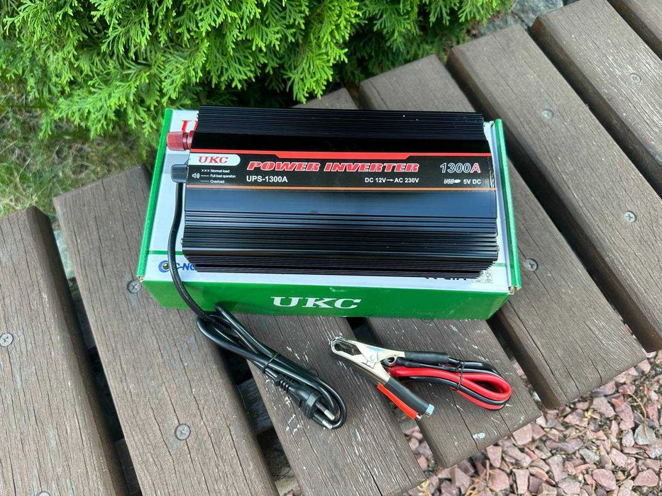 Преобразователь Инвертор Інвертор UKC 12V-220V 1300Вт ИБП ДБЖ UPS 10Am