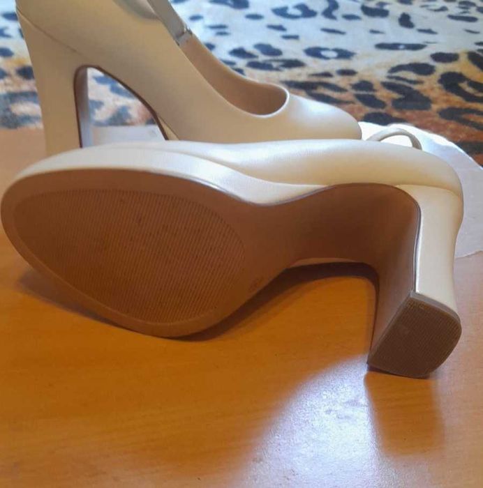 Туфлі для випускного свята, вихідні