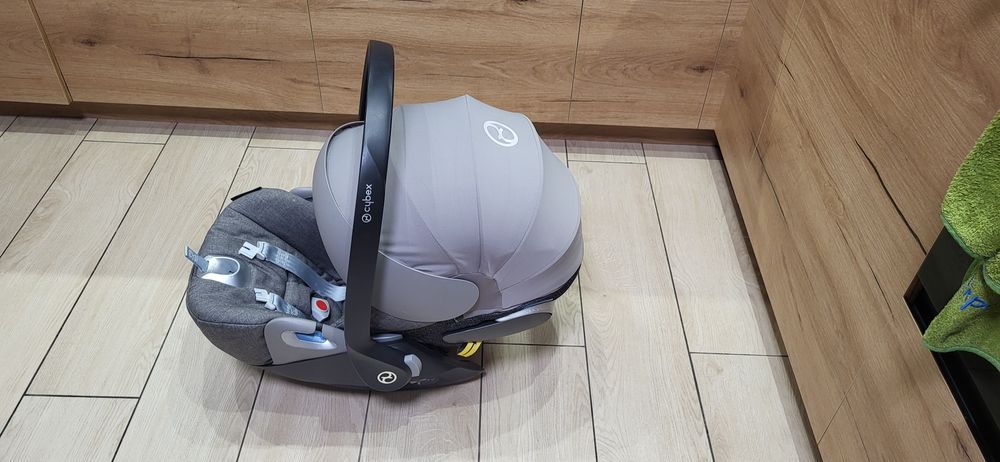 Автокрісло Cybex Cloud Z i-Size, Soho Grey (0–13 кг, 45–87 см)